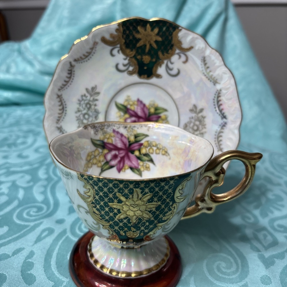 BEAUTIFUL‎ VINTAGE LIPPER & MANN LUSTER-WARE CUP AND SAUCER SET JAPAN